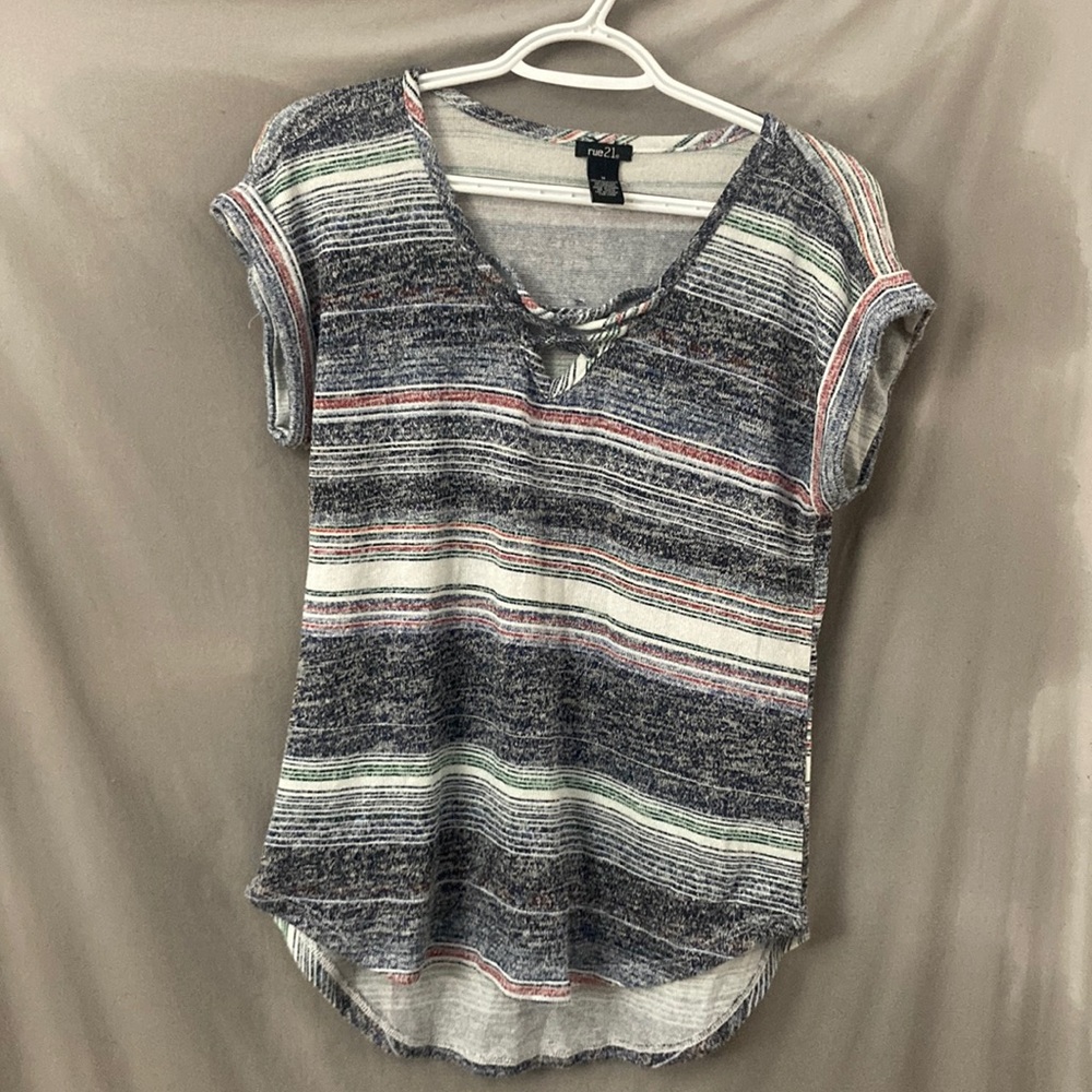 Rue 21 short sleeved cute top